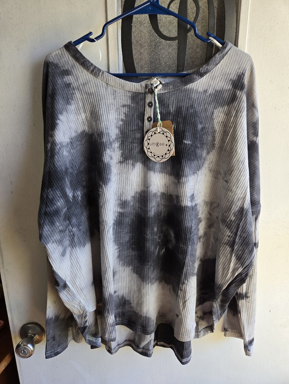 Umgee Black & White Tie-Dye Ribbed Henley Long Sleeve Top NWT